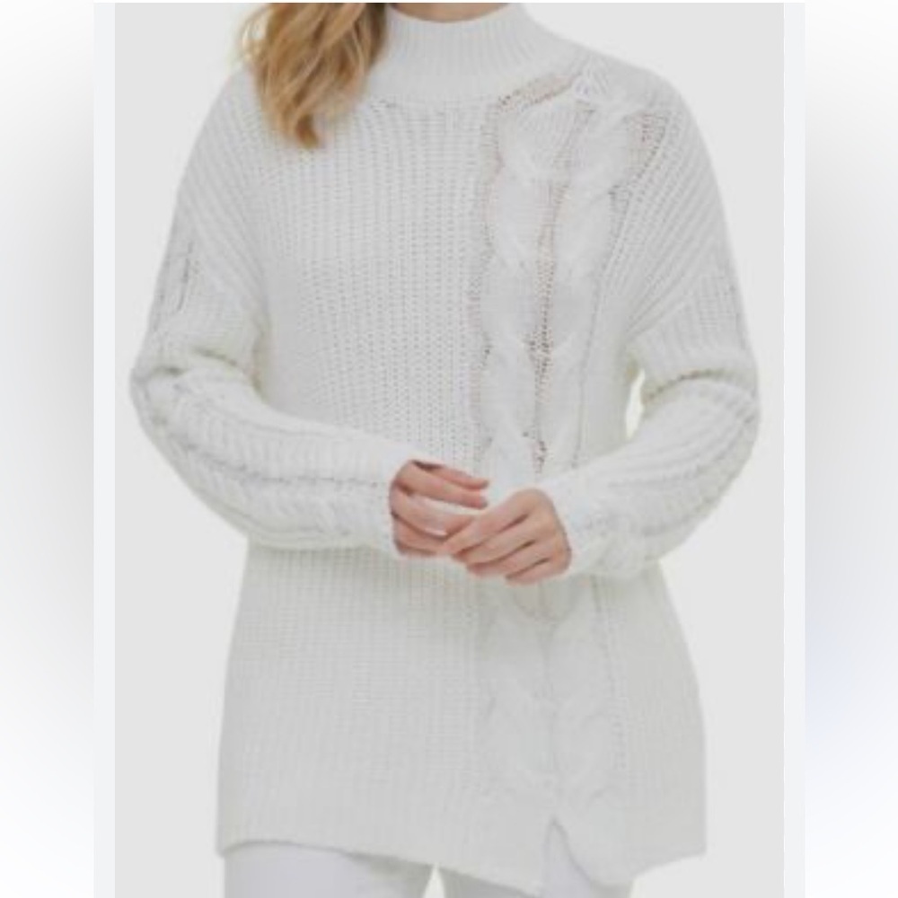 Cozy white Calvin Klein Knit Sweater